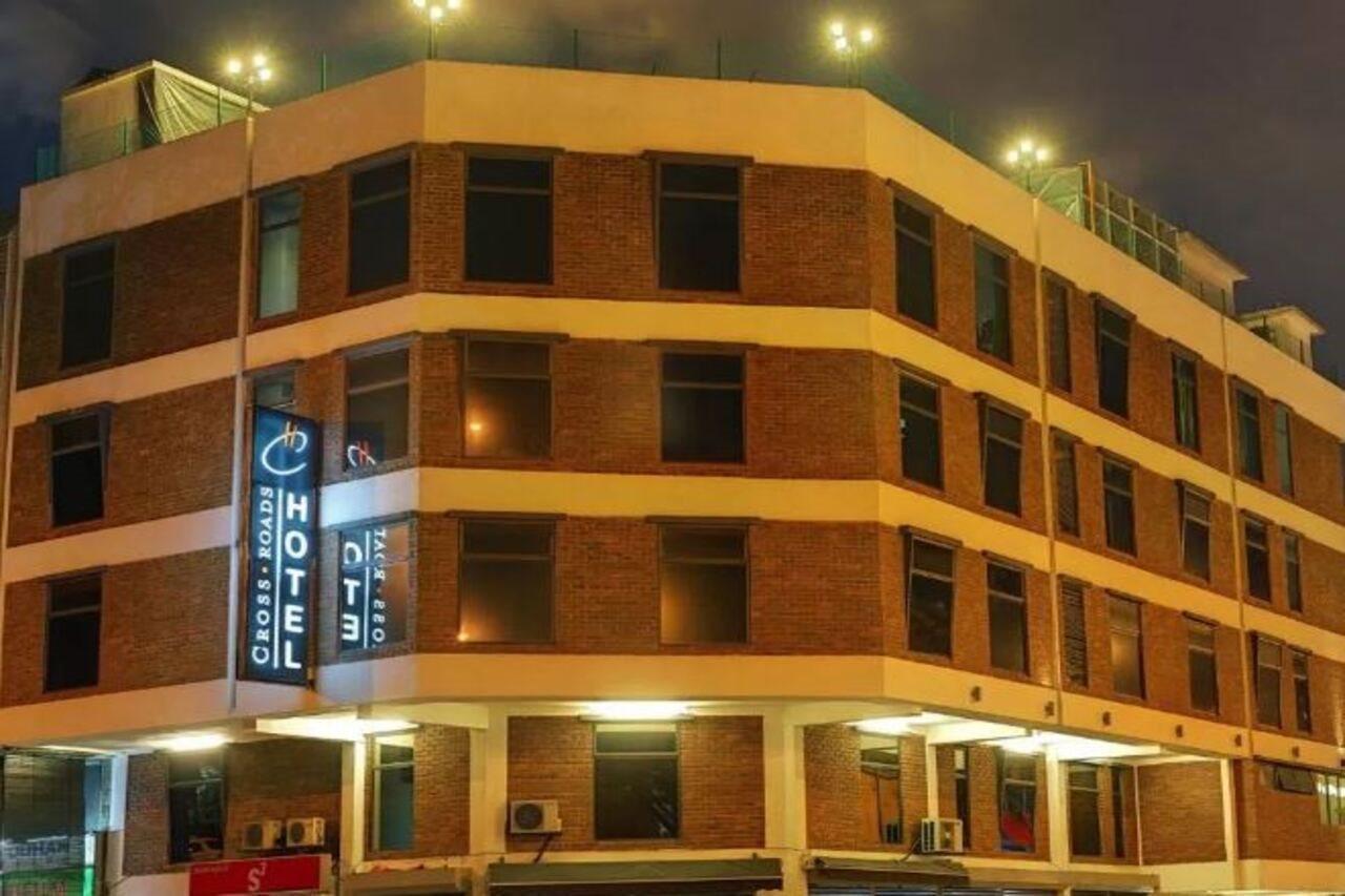 Hotel O Crossroads Hotel Куала Лумпур Екстериор снимка