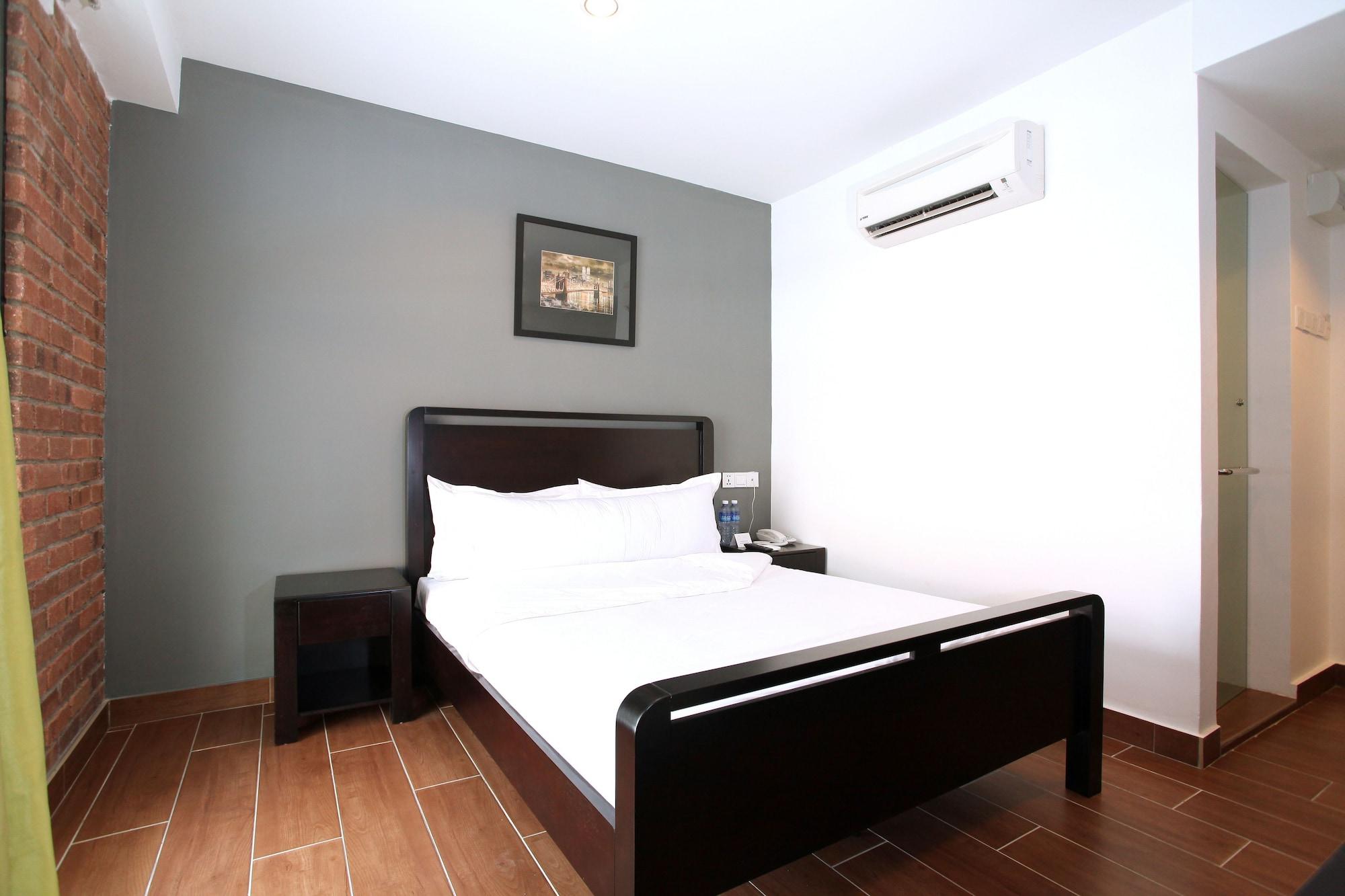 Hotel O Crossroads Hotel Куала Лумпур Екстериор снимка