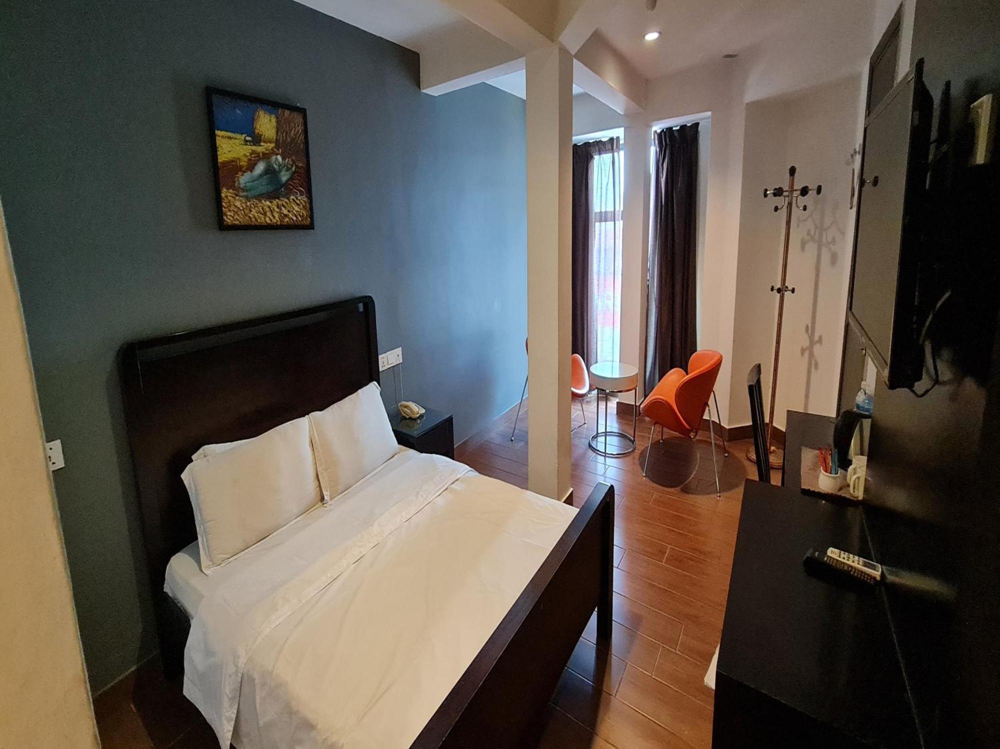Hotel O Crossroads Hotel Куала Лумпур Екстериор снимка