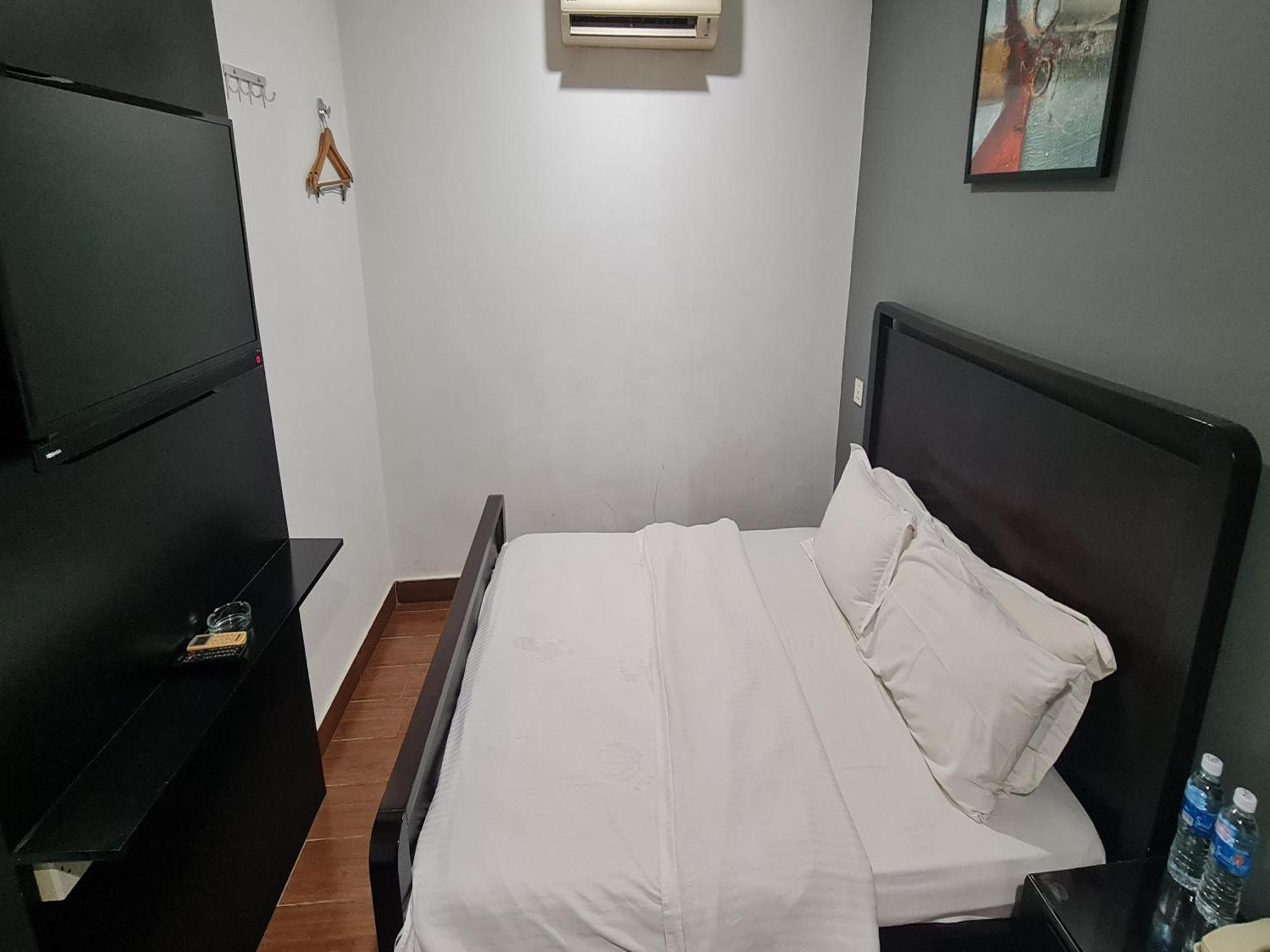Hotel O Crossroads Hotel Куала Лумпур Екстериор снимка